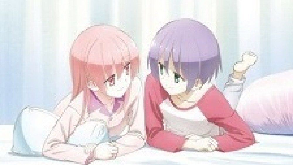 OVA Tonikaku Kawaii: SNS gambar 1